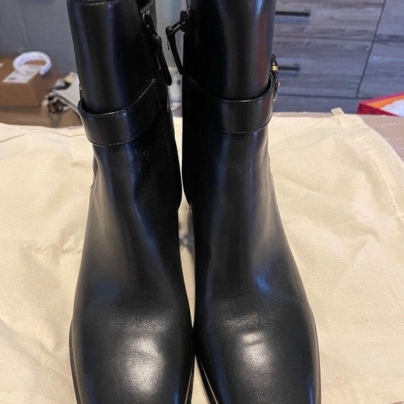 EUC Tory Burch boots, size 8.5 black - Picture 4 of 8